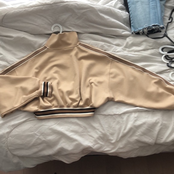 The Group by babaton Cropped Jacket. - Picture 5 of 7